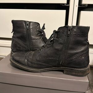 Black ankle boots with laces